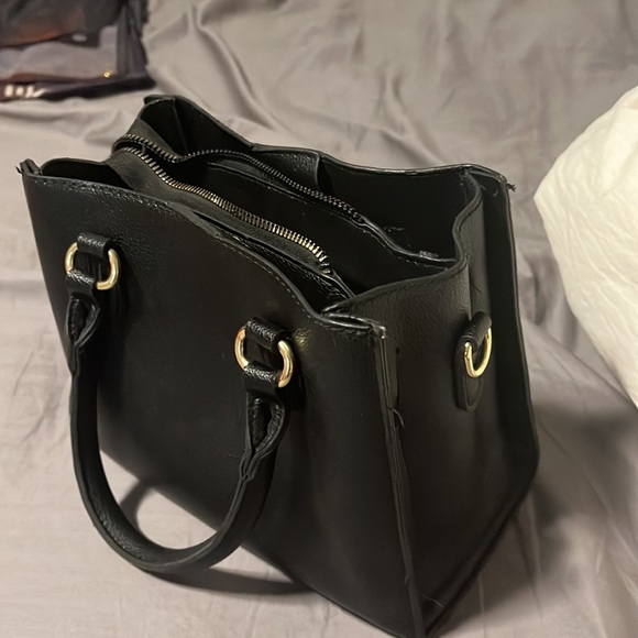 Purse - Picture 3 of 3